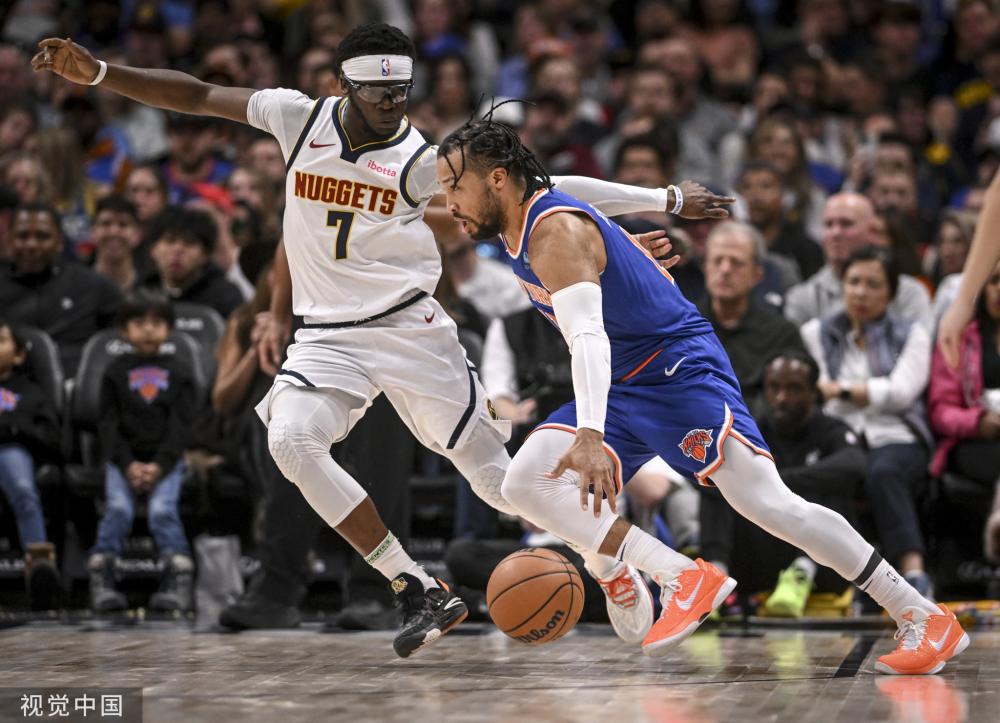 场上已经展 场上已经展